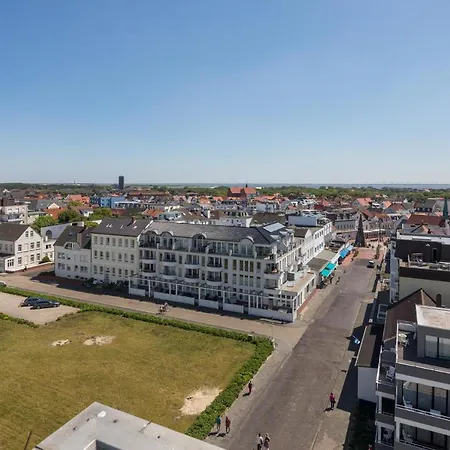 Kaiserhof 96 Penthouse Apartment *